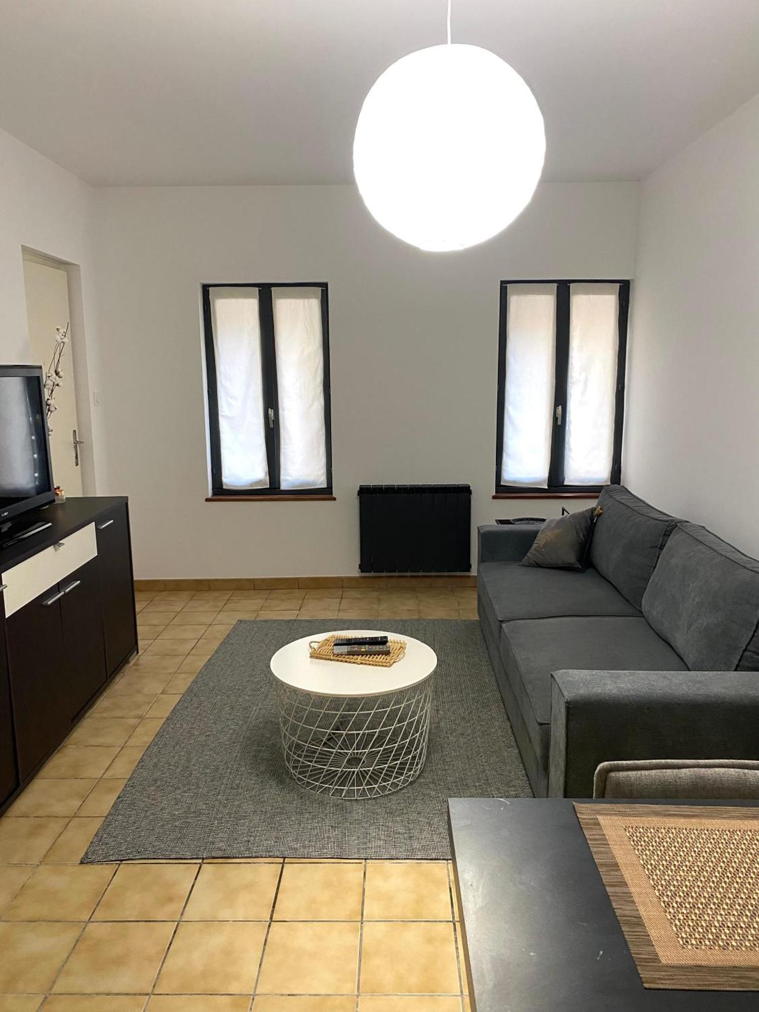 Lézignan-Corbières Confortable T2 Avec Jardin Amenage מראה חיצוני תמונה
